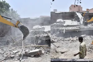 लखनऊ: अमीनाबाद में मंदिर की आड़ में बने अवैध निर्माण पर चला बुलडोजर, भारी पुलिस फोर्स मौजूद