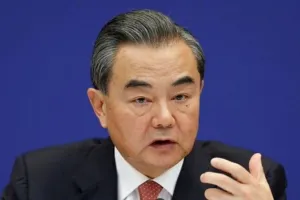 चीन के विदेश मंत्री वांग यी ने किया किरिबाती क्षेत्र का दौरा