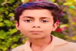 संभल : ट्रैक्टर-ट्रॉली से गिरा बालक, पहिए से कुचलकर मौत