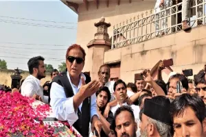 ज्ञानवापी और बाबरी मस्जिद में बहुत अंतर : आजम