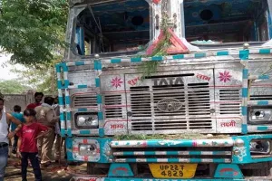अलीगढ़: बेकाबू ट्रक ने कई राहगीरों को रौंदा, तीन की मौत, कई घायल