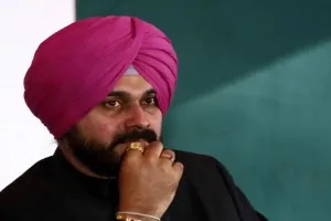 सुप्रीम कोर्ट का बड़ा फैसला, 34 साल पुराने रोडरेज मामले में सिद्धू को एक साल की सजा