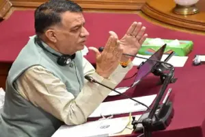 यूपी विधानसभा अध्यक्ष सतीश महाना के तेवर हुए सख्त, कहा- विधायकों के मोबाइल फोन जब्त करें मार्शल