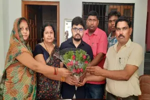 हरदोई: लोकसेवा आयोग में 281 वीं रैंक हासिल कर शौर्यमन ने लिखी शौर्य गाथा, जिले में जश्न