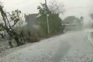 रायबरेली: अचानक बदला मौसम, तेज हवाओं के साथ हुई बूंदाबांदी