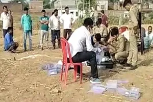 जालौन में मां-बेटे को बंधक बनाकर लाखों की डकैती, एक कुंतल चांदी व एक किलो सोना लूट ले गए बदमाश