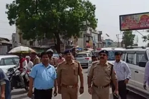 बहराइच: अवैध टैक्सी स्टैंड पर चला प्रशासन का हंटर, हटवाया गया बस और जीप स्टैंड