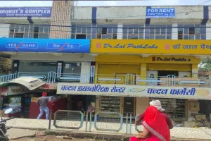 अयोध्या: यहां खड़े कर दिए बड़े-बड़े शॉपिंग मॉल व कॉम्प्लेक्स, कायदे-कानून सब दरकिनार, जानें क्या बोले प्राधिकरण उपाध्यक्ष?