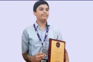 लखनऊ: इंटरनेशनल बेंचमार्क टेस्ट में 100 प्रतिशत अंक अर्जित कर तेजस ने बढ़ाया राजधानी का मान