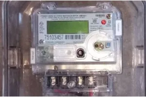 आजमगढ़ : बिजली चोरी का निकाला ऐसा जुगाड़, अधिकारी भी रह गए दंग