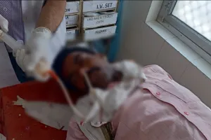 पीलीभीत: जिले में सूदखोरों का आतंक, एसपी कार्यालय के बाहर किसान ने खाया जहर