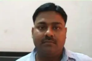 लखीमपुर-खीरी: आंधी में गिरे पेड़ के नीचे बाइक समेत दबकर केंद्रीय मंत्री के भतीजे की मौत