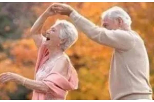 आग़ाज़-ए-इश्क़ उम्र का अंजाम हो गया…