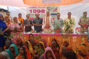 बाराबंकी: ओपन हाउस मीटिंग के माध्यम से रत्नेश कुमार ने महिलाओं को किया गया जागरूक