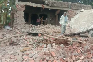 रायबरेली: सिलेंडर फटने से गिरी घर की छत, मलबे में दबकर हुई युवक की मौत