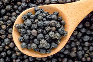 काली मिर्च का ऐसे करें सेवन, शरीर को इन दिक्कतों से मिलेगा छुटकारा