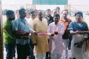 बाराबंकी: एमआरएफ सेंटर का सांसद ने किया लोकार्पण, धनोखर तालाब का किया निरीक्षण