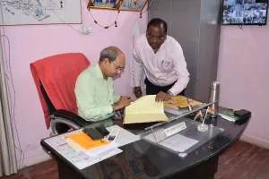 बाराबंकी: सीएमओ ने किया सीएचसी बड़ागांव का निरीक्षण, लापरवाह एटीएस को स्पष्टीकरण देने के दिये निर्देश