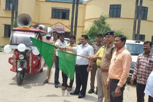 अयोध्या: सड़क सुरक्षा जन जागरूकता कार्यक्रम के तहत कई स्कूलों में निकाली गई प्रभात फेरी