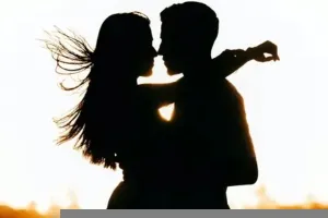 दोनों जहान तेरी मोहब्बत में हार के