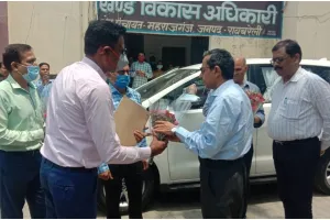 रायबरेली: विकास खण्ड कार्यालय अचानक पहुंचे ग्राम विकास आयुक्त ,परिसर का किया निरीक्षण