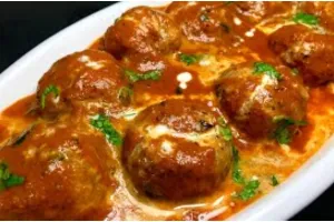 Malai Kofta Recipe: अगर आप भी हो गये हैं रोज के खाने से बोर, तो घर पर बनाएं टेस्टी मलाई कोफ्ता