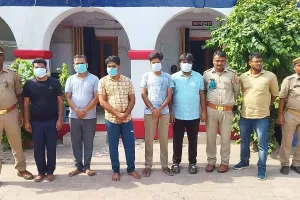 अयोध्या: अफीम कोठी के पास पुलिस ने दी दबिश,  गिरोह के 5 सट्टे बाज गिरफ्तार