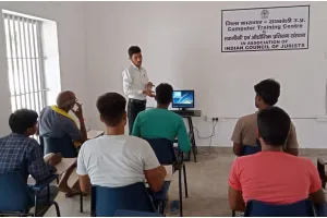 रायबरेली: हस्तशिल्प कला से दक्ष होंगे बंदी, ‘बंधन’ के तहत बाजार में सुलभ होगी सामग्री