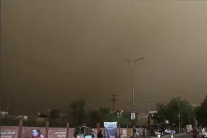 आगरा:  तेज आंधी और बारिश ने दिलाई गर्मी से राहत, अगले दो दिन में तापमान में आएगी और गिरावट