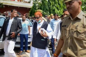 आजम खान को मिली राहत, सुप्रीम कोर्ट ने दी अंतरिम जमानत