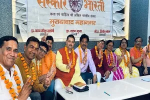 मुरादाबाद : ‘सुन पथिक तू रुक ना जाना, मुश्किलों में झुक ना जाना…’, कवियों ने रचनाओं से लूटी वाहवाही