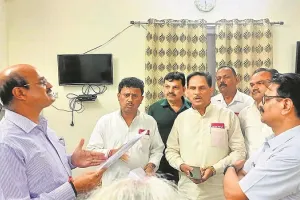 मुरादाबाद : प्रोटोकॉल पर नरमू का हंगामा, चिकित्सकों की शिकायत