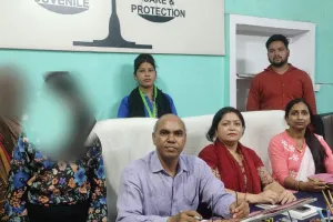 बरेली: बाल कल्याण समिति ने मां को सौपी नाबालिग