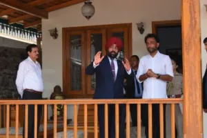 नैनीताल: स्थानीय शैली में बने होम स्टे देख राज्यपाल हुए प्रभावित