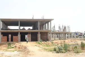 बरेली: मिनी बाईपास पर बन रहे बस अड्डे का 25 प्रतिशत काम हुआ पूरा