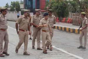 मुरादाबाद : दिल्ली हाईवे की निगरानी में पूरे दिन दौड़ लगाती रही पुलिस, मूंढापांडे टोल प्लाजा पर अफसरों ने डाला डेरा