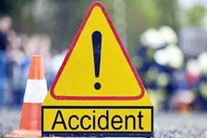 अमरोहा: ट्रैक्टर और बाइक की भिंड़त में एक की मौत, दूसरा घायल