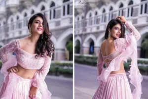 Neha Malik Photos : पिंक लहंगे में नेहा मलिक ने बिखेरा हुस्न का जलवा, दिल थाम कर देखिए तस्वीरें