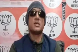 आजमगढ़: पूर्व भाजपा विधायक के घर लगाया गया फरारी का नोटिस, पुलिस ने लूट के मामले में की कार्रवाई