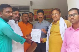 अयोध्या: शिक्षिका हत्याकांड को लेकर बिफरे शिक्षक, पुलिस को दिया अल्टीमेटम