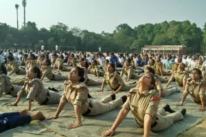 बरेली: 1400 एनसीसी कैडेट्स ने योग कर दिया सामूहिक निरोग रहने का संदेश