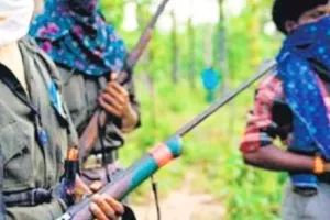 छत्तीसगढ़: दंतेवाड़ा में दस लाख रुपए के इनामी नक्सली ने किया समर्पण