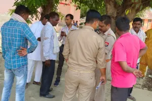 पीलीभीत: तेज रफ्तार का कहर, कार और बाइक की टक्कर में बुजुर्ग महिला की मौत