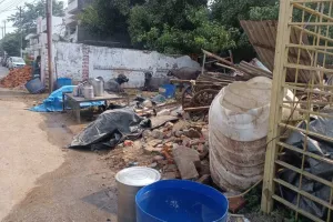 बरेली: रामपुर गार्डन से हटी तो अब हाइडिल कॉलोनी में चलने लगी डेयरी