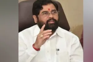 गुवाहाटी में होटल के बाहर आकर बोले एकनाथ शिंदे, हम अब भी शिवसेना में हैं, हम हिंदुत्व को आगे ले जाने का काम कर रहे हैं