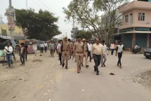 बरेली: युवती को भगा ले गया गैर समुदाय का युवक, विरोध में अलीगंज का पूरा बाजार बंद