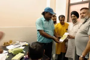 बरेली: हाजियों के टीकाकरण में कौमी एकता की दिखी झलक