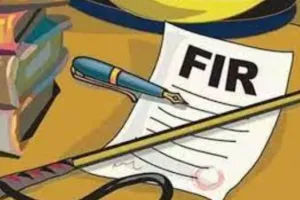 बरेली: दबंगों ने घर में घुसकर धमकाया, सीसीटीवी में कैद हुई मारपीट की घटना