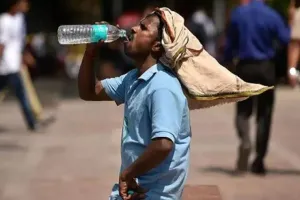 बरेली: मानसून की धीमी चाल कर रही लोगों को बेहाल