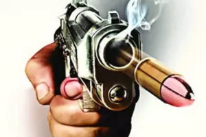 बरेली: स्मैक तस्करी की मुखबिरी के शक में दबंगों ने खुलेआम चलाई गोलियां, दो घायल